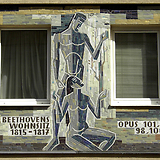 Leopold Christian Pfeffer, Beethovens Wohnsitz 1815–1817. Gedenkmosaik (1963, Wohnhaus-Wiederaufbaufonds), Tiefer Graben 8–10 (Wien I)