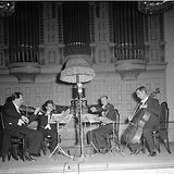 Kammerkonzert mit dem Végh-Quartett (Sándor Végh 1. von links) bei den Salzburger Festspielen 1948