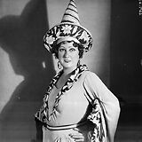 Als Mrs. Page in Giuseppe Verdis Oper Falstaff 1934/35