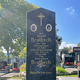 Ehrenhalber gewidmetes Grab am Friedhof Hernals
