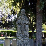 Grab von Anton und Hilda Dermota am Friedhof Hietzing