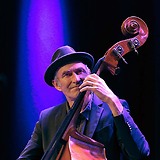 Wolfram Derschmidt am 9.12.2020 im Porgy & Bess