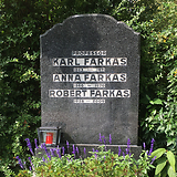 Ehrengrab am Wiener Zentralfriedhof, Familiengrab