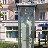 Schubert-Denkmal am Franz Schubert-Platz, Frontansicht