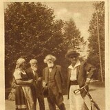 Austro-Amerikanischen Sommerkurse in Mondsee: Margarethe Kolbe-Jüllig, Ottokar Ševčík, Wilhelm Kienzl und Hans Jüllig (Das interessante Blatt 15.8.1929, 15)