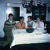 Gedersdorf bei Krems/NÖ, 12.3.1982. Von links nach rechts: Markus Stieldorf, Maria Walcher, Norbert Hauer, Gerlinde Haid