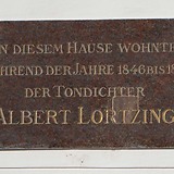 Gedenktafel am Wiener Wohnhaus Fleischmanngasse 1 (Wien IV)
