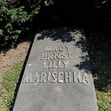 Grab von Ernst Marischka auf dem Friedhof Hietzing