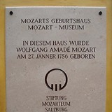 Gedenktafel am Geburtshaus in Salzburg, Getreidegasse 9