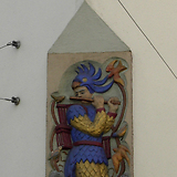 Heinrich Revy, Majolikarelief am ‚Papagenohaus‘ (1937). Operngasse 26 (Wien IV)
