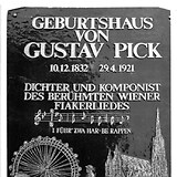 Gedenktafel am Geburtshaus in Rechnitz, historische Aufnahme