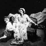 Wiener Bilder, 13.8.1933, 10 (als Rosenkavalier [l.] gemeinsam mit V. Ursuleac [Marschallin, r.] bei den Salzburger Festspielen 1933)