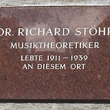 Gedenktafel an der Stelle des früheren Wohnhauses Karolinengasse 14 (Wien IV)
