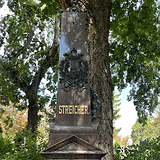 Ehrengrab am Wiener Zentralfriedhof, Familiengrab