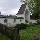 Familiengruft am Friedhof Gutenberg