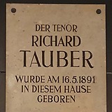 Gedenktafel am Geburtshaus in Linz, Herrenstraße 11