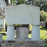 Grab auf dem Friedhof Hietzing