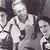 Winkler-Terzett mit (von links) Ingeborg, Franz und Albertine Winkler