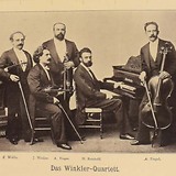 (von links nach rechts): Fritz Wahle, Julius Winkler, Alfred Finger, H. Reinhold und Alexander Fimpel (A. Ehrlich [Hg.], Das Streich-Quartett in Wort und Bild 1898, 29)