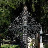 Grab auf dem Friedhof Hietzing